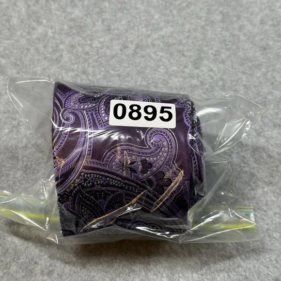 Nordstrom Purple Paisley Jacquard Mens Silk Tie 61 x 3.25 Long USA - Picture 6 of 6